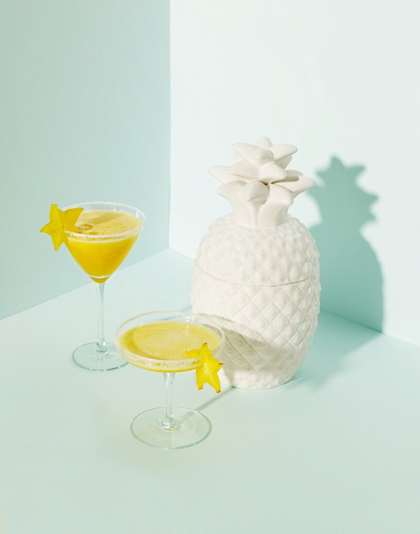 Ananas-Margaritas mit Karambolen