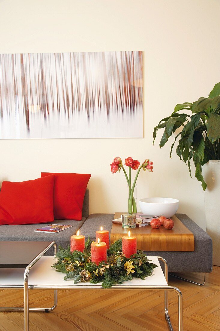 DIY Advent wreath with red candles