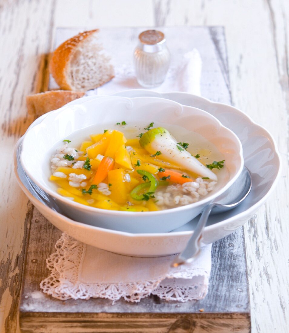 Steckrüben-Graupen-Suppe