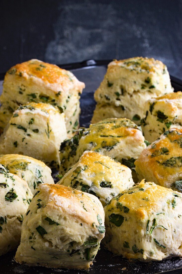 Savoury scones with herbs