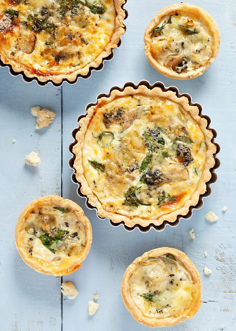 Watercress tarts with artichokes and blue cheese