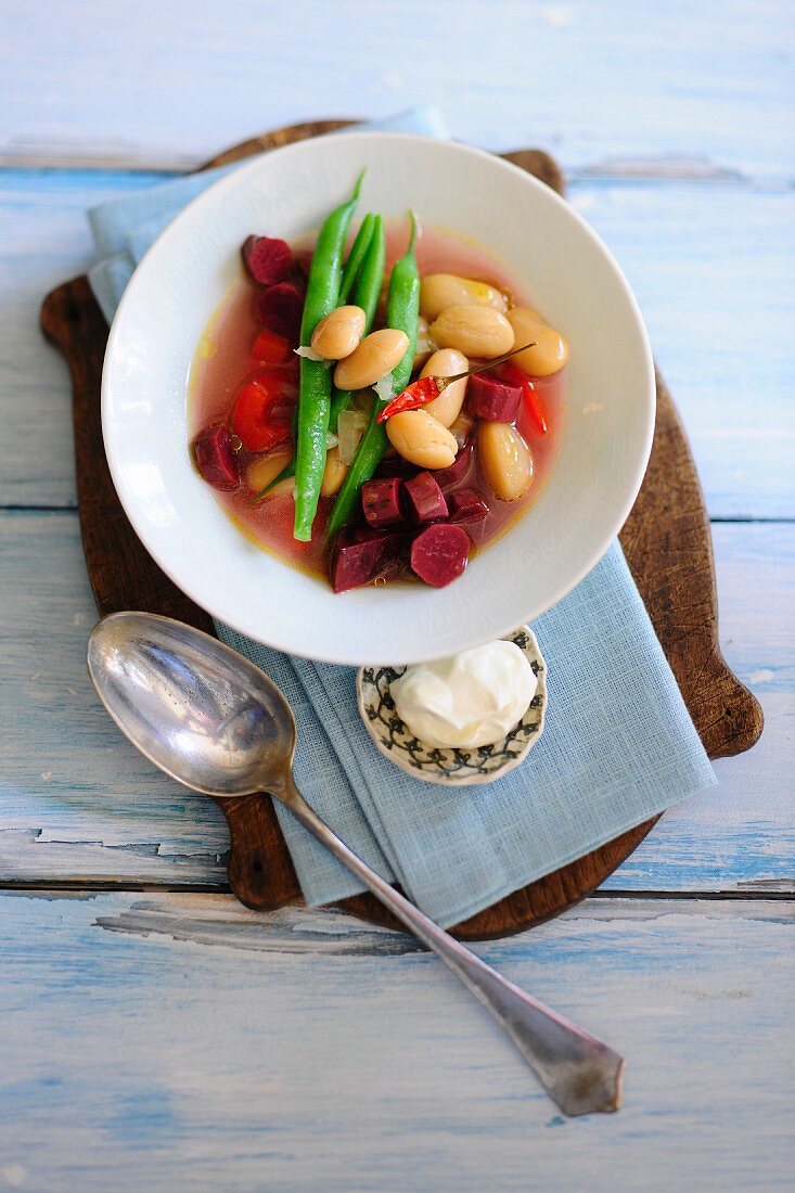 Vegetable soup with a duo of beans