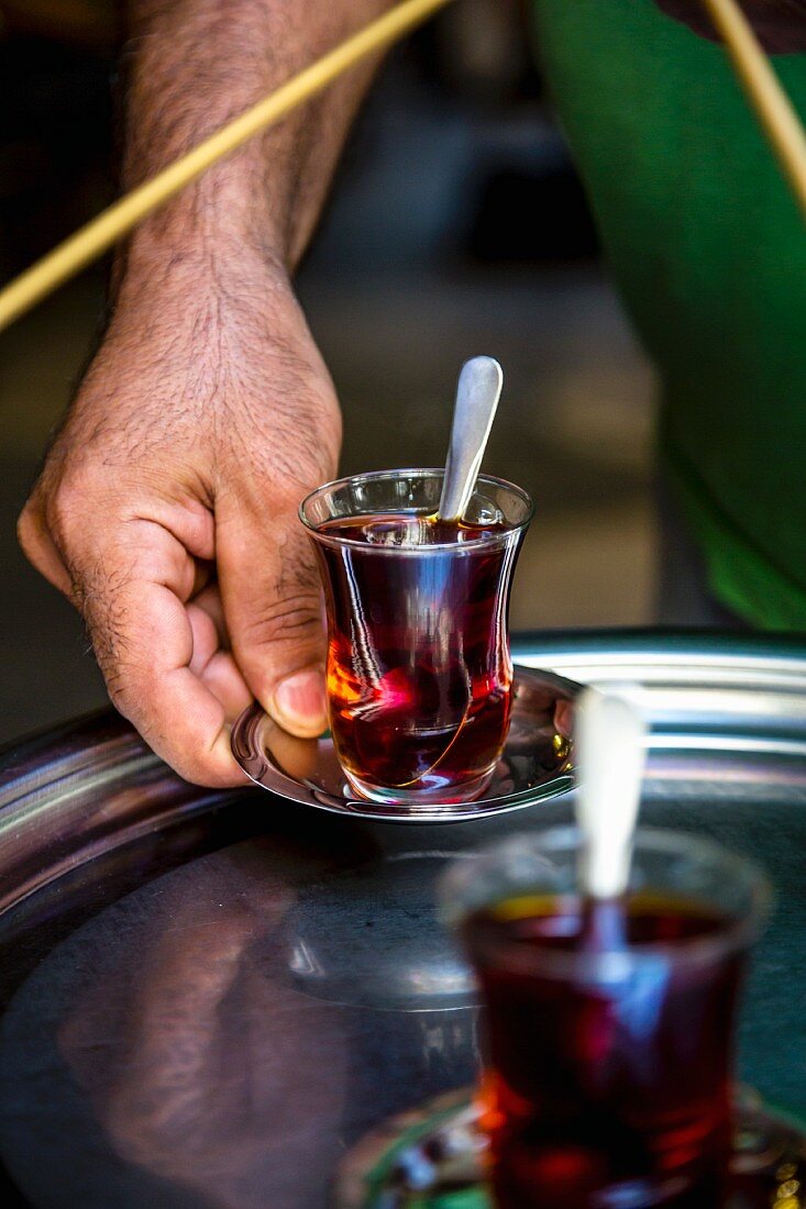 Tee wird serviert, Istanbul, Türkei