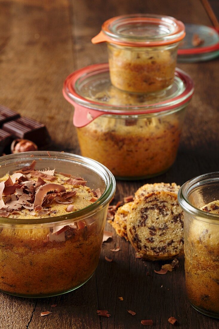 Nuss-Schokoladen-Kuchen im Glas gebacken