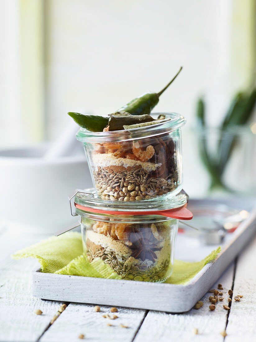 A green curry spice mixture in a jar as a gift