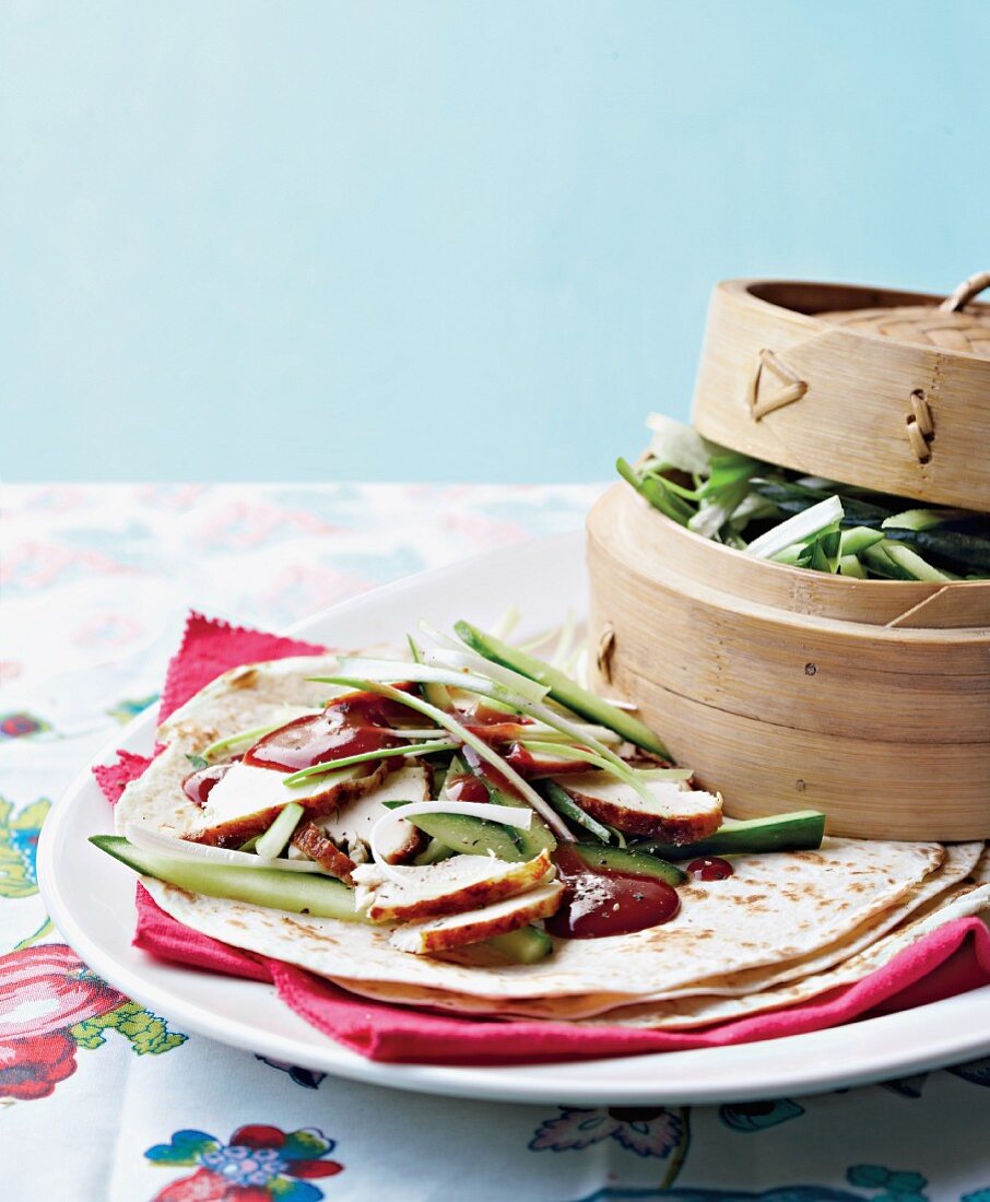 Chinese-style chicken wraps