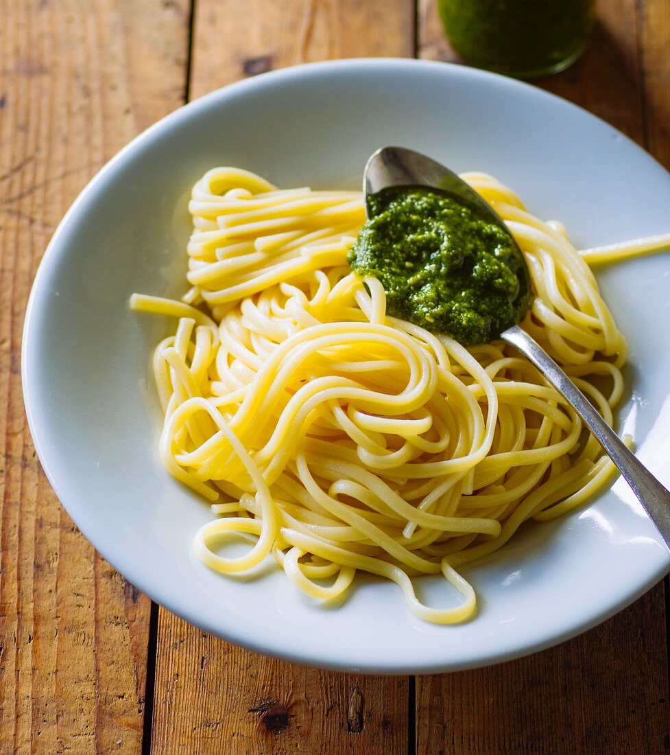 Pesto with spaghetti