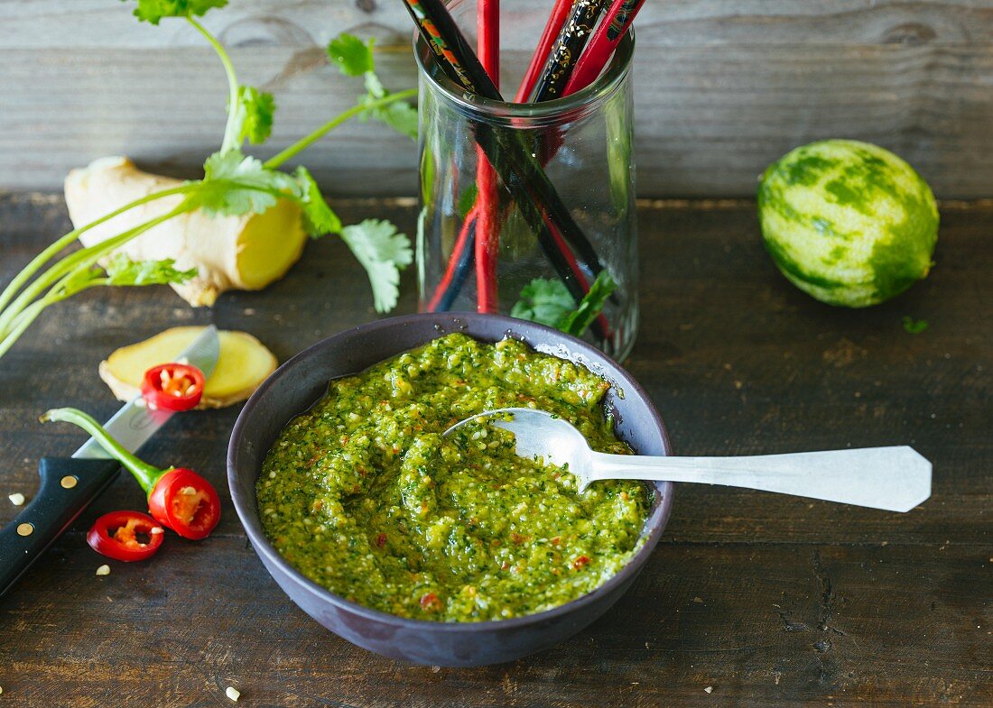 Oriental pesto with coriander and chilli