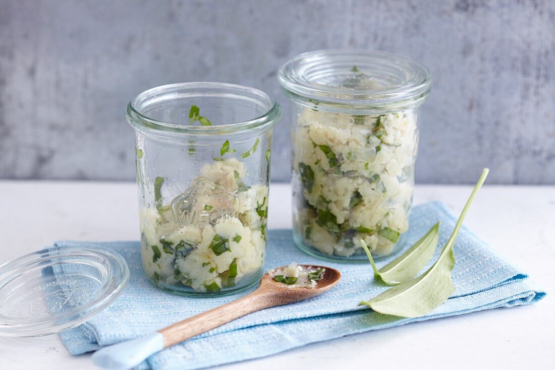 Potato spread with wild garlic