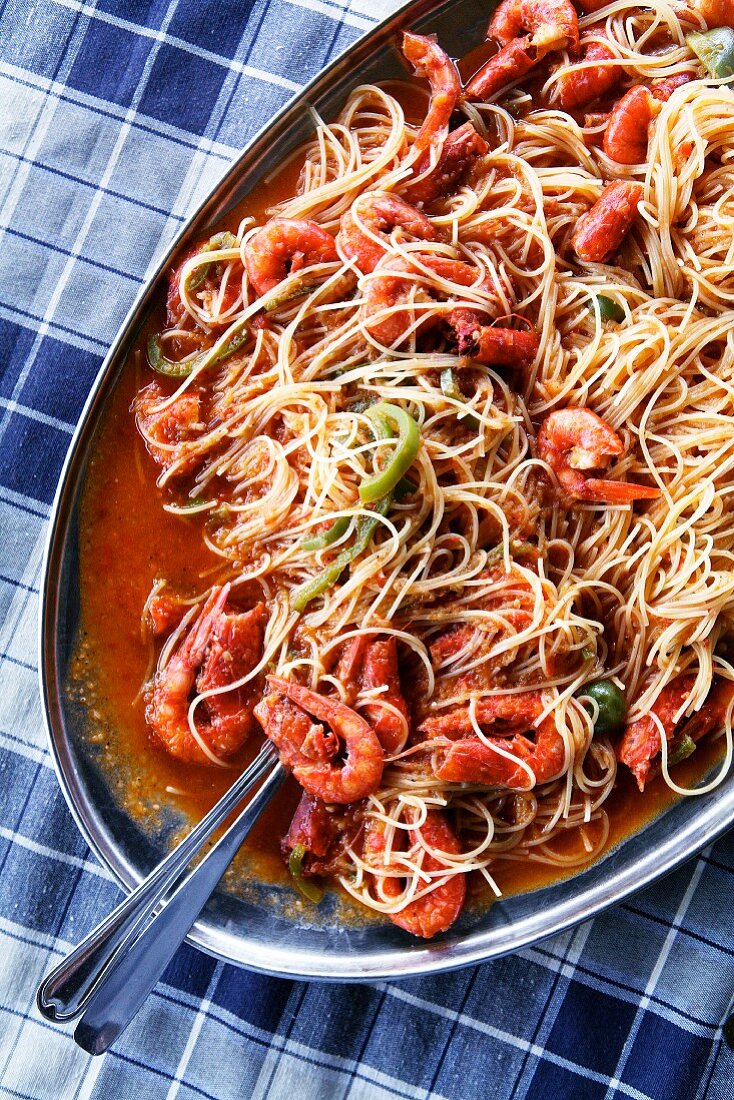 Spaghetti with shrimp sauce
