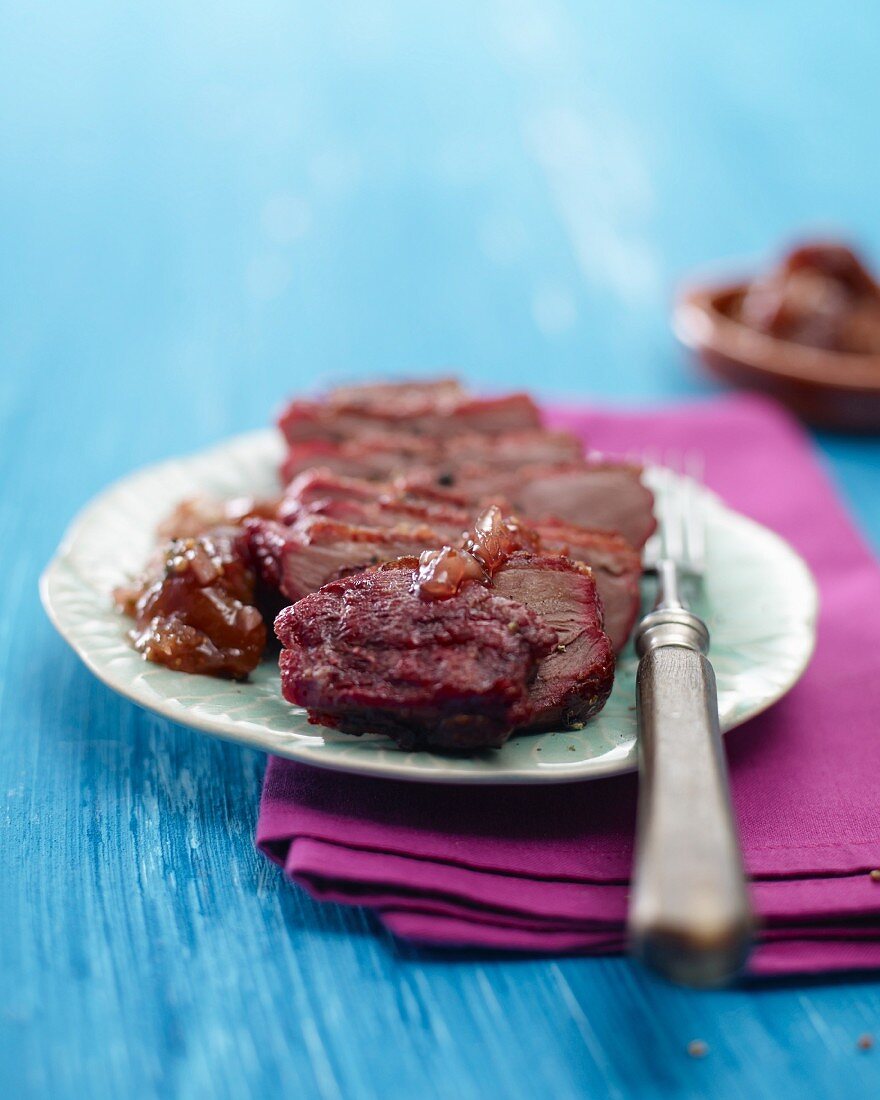 Grilled duck breast with fig chutney