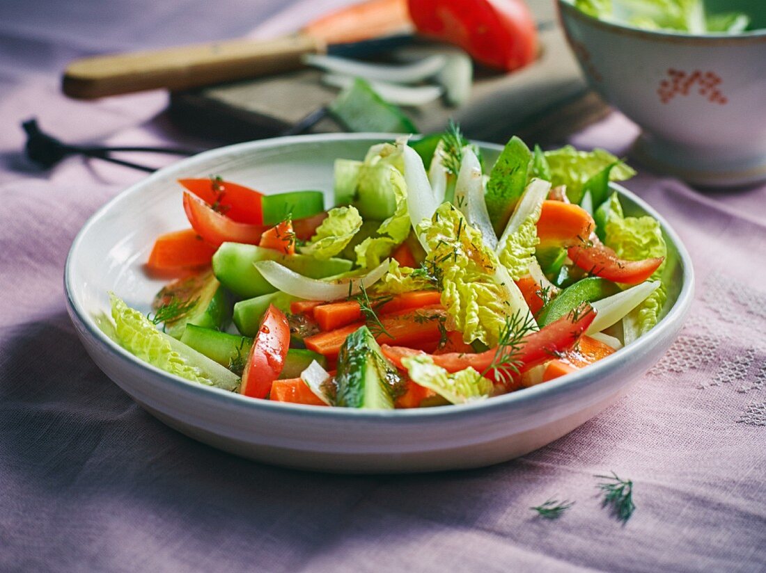 Mixed salad with tomatoes, cucumber, pepper and cos lettuce