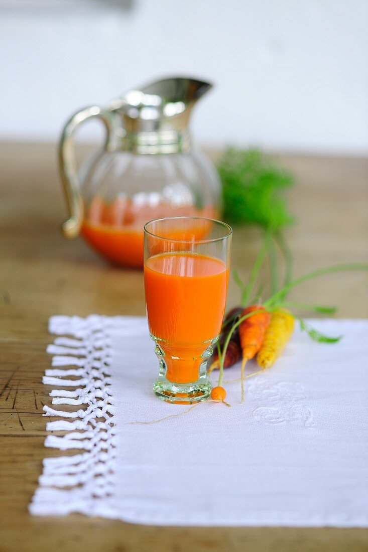 Freshly pressed carrot juice