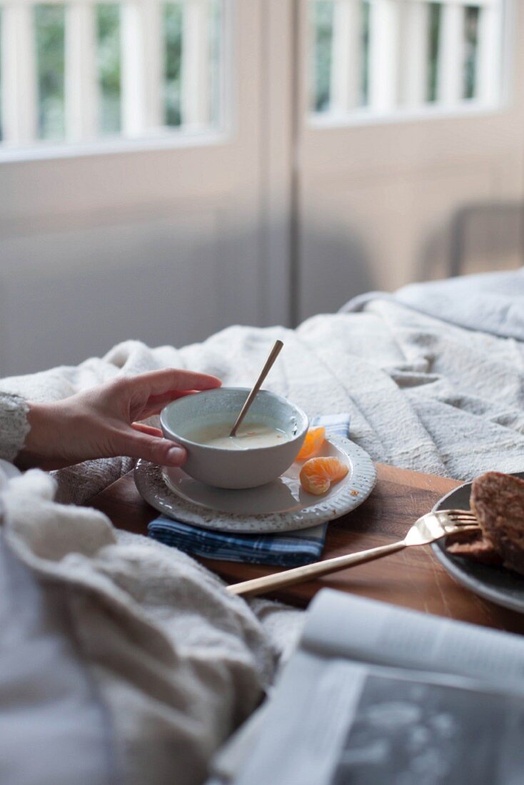 Frühstück im Bett: French Toast mit Zimt und Zitrusjoghurt