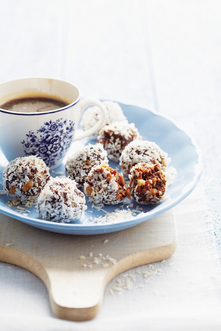 Sesame seed, date and walnut bites