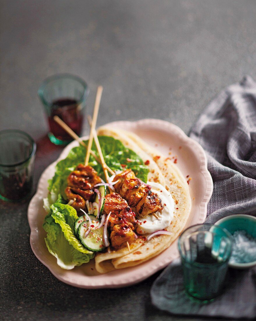 Masala Kebabspieße mit Roti