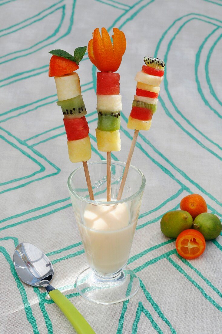 Fruit skewers with a creamy dip
