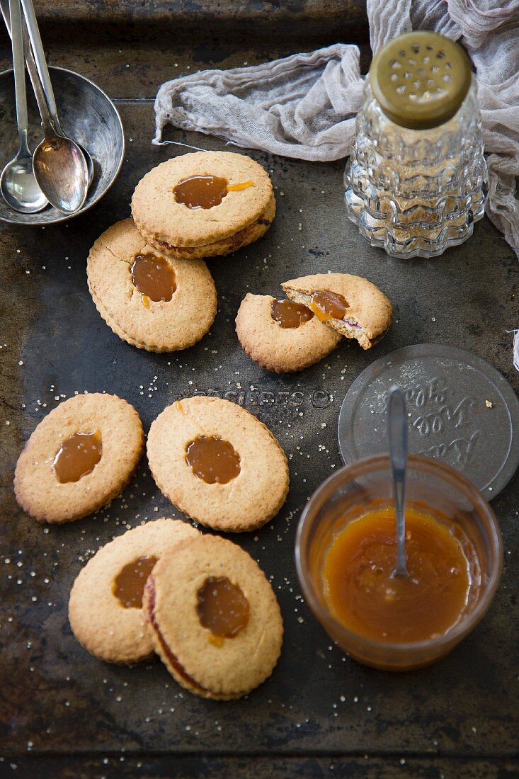 Salted caramel biscuits