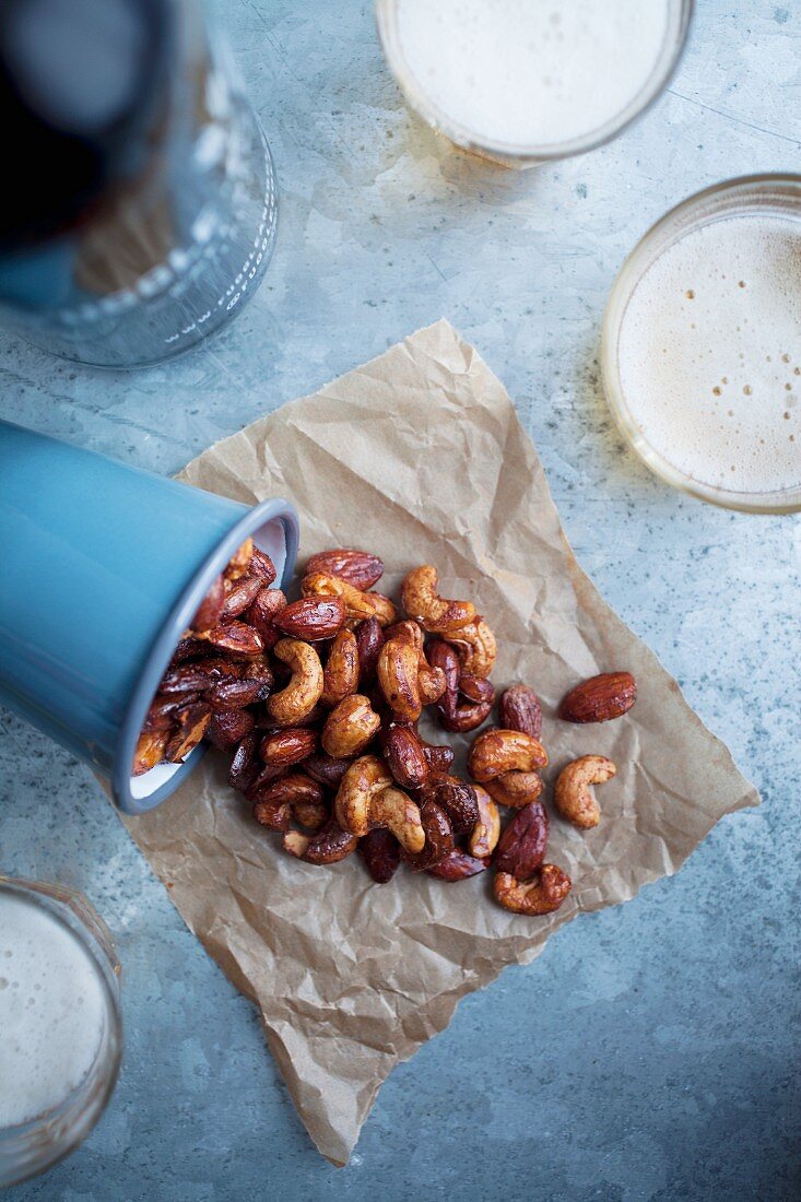 Roasted cashew nuts and almonds with maple syrup and sea salt
