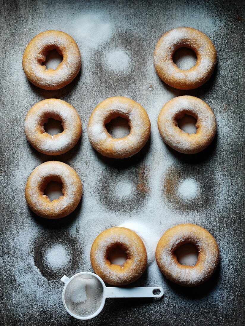 Doughnuts dusted with icing sugar