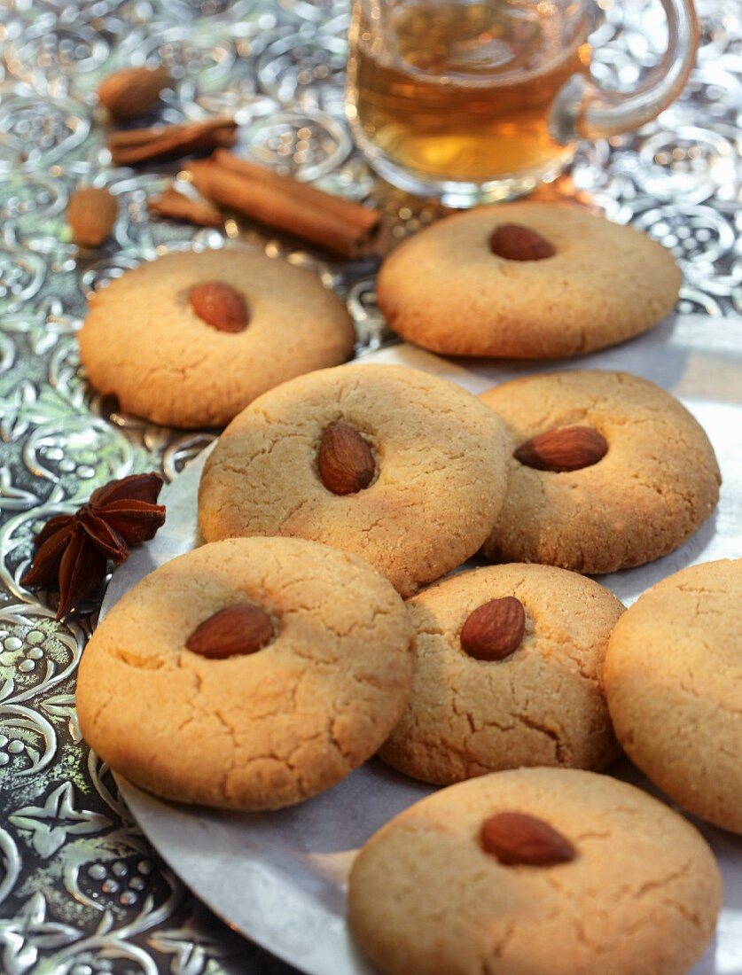 Nankhatai (spiced biscuits made with flour and ghee, India)
