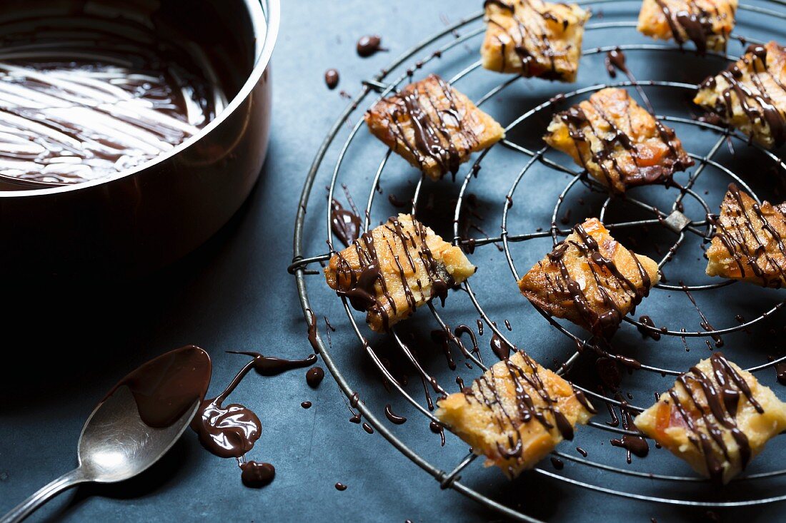 Florentines drizzled with dark chocolate