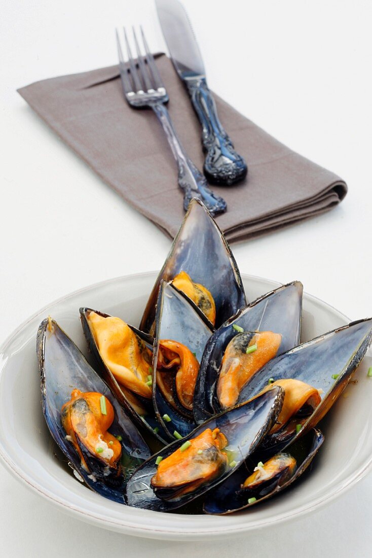 Steamed mussels with curry