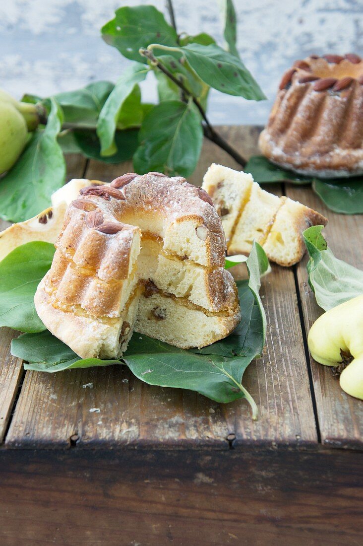 Bundt cake with almonds and quince jam