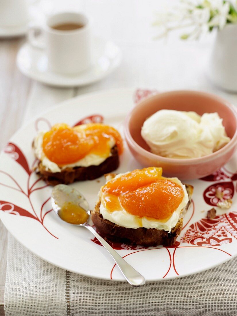 Apricot Compote with Brioche