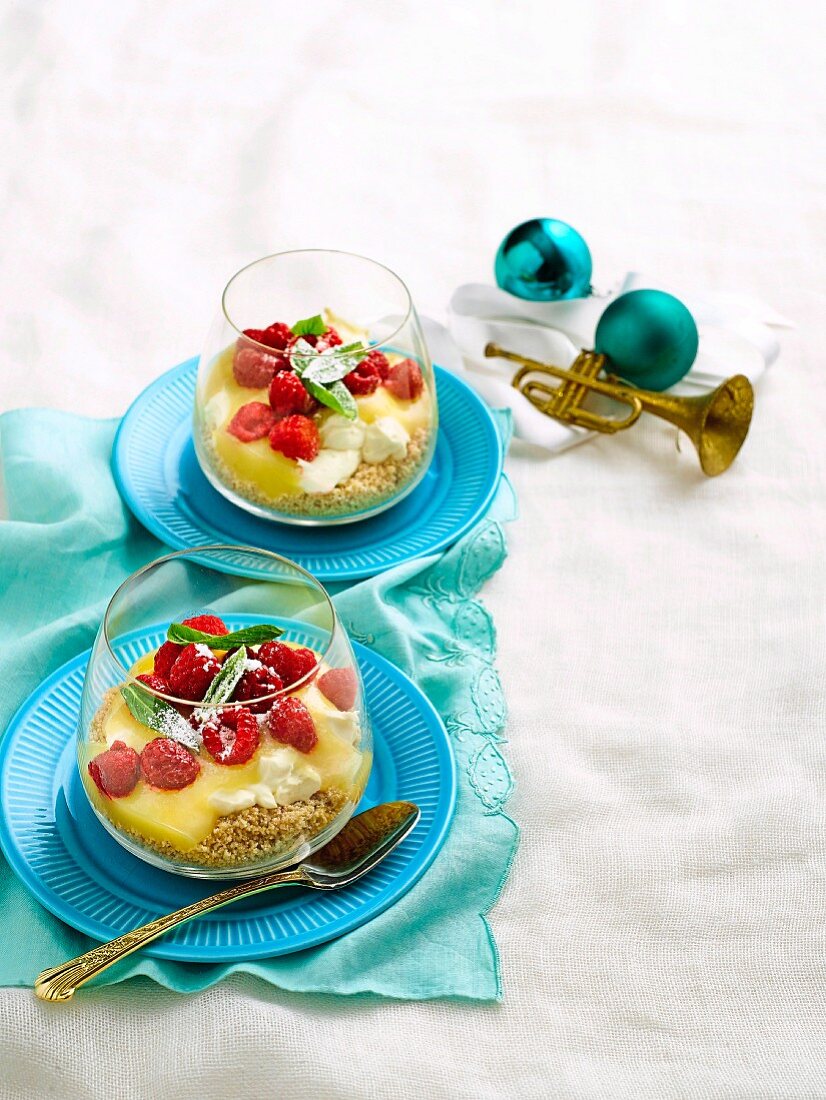 Cinnamon and Raspberry Cheesecake Pots