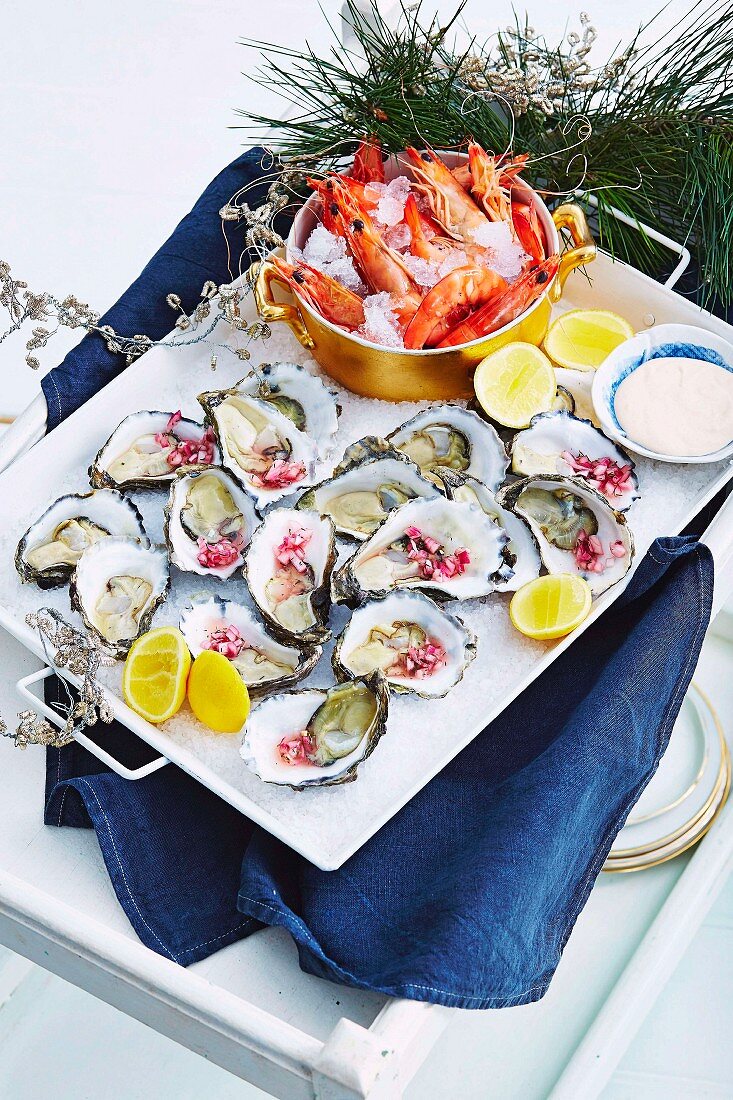 Prawn and oyster platter