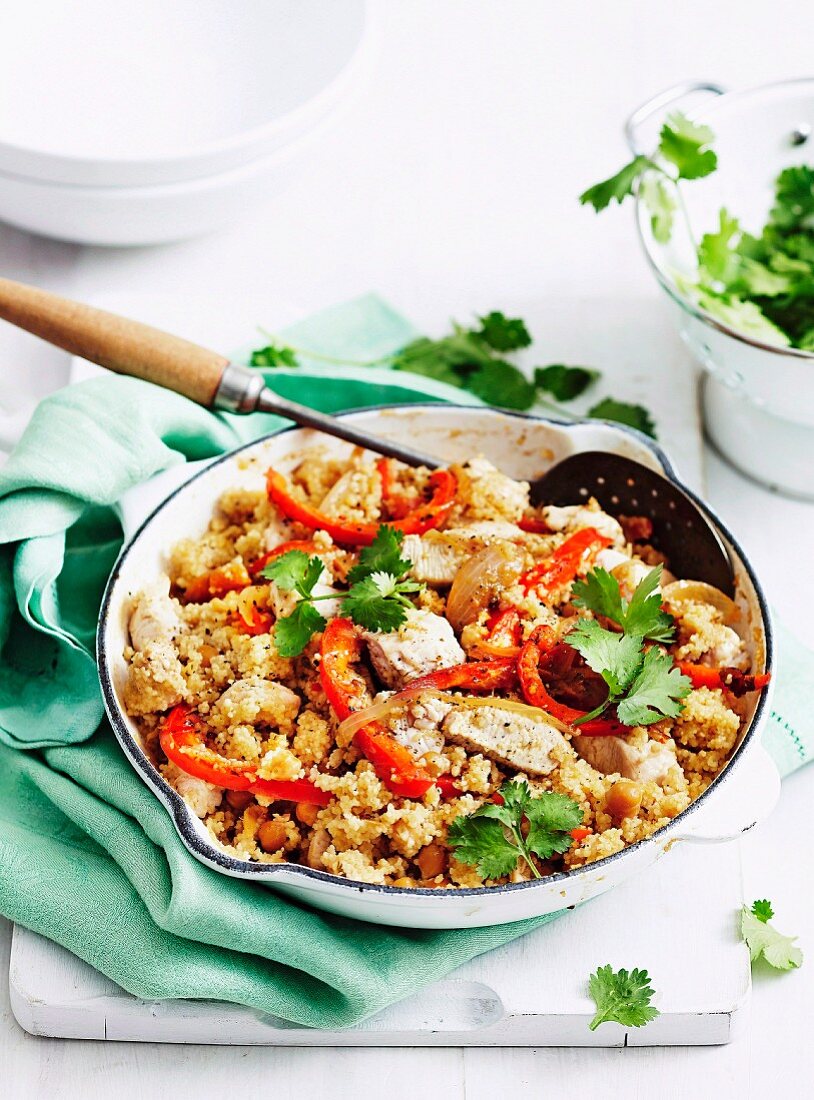 Couscous mit Hähnchenfleisch und Paprika