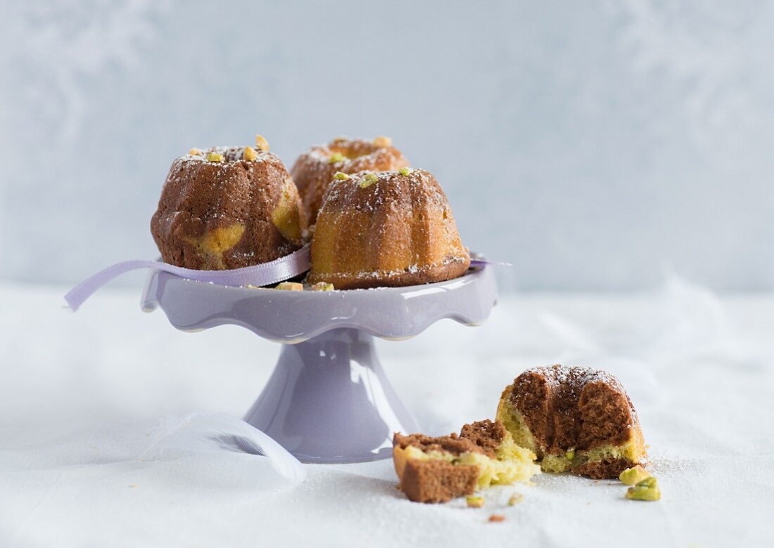 Mini marbled Bundt cakes with chocolate and pistachio nuts