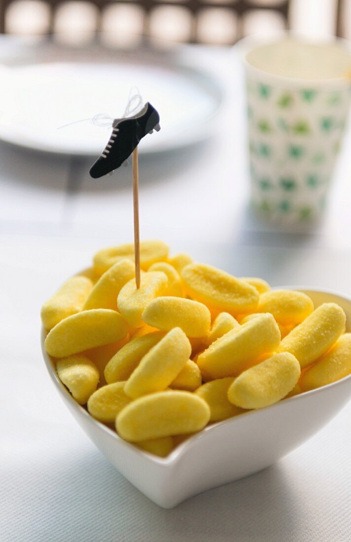 Banana sweets with a shoe skewer