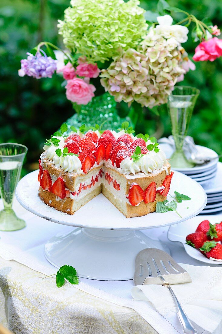 Angel cake with strawberries