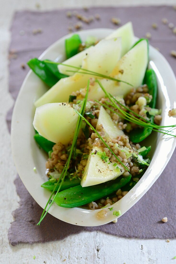 Melon and mange tout salad with buckwheat