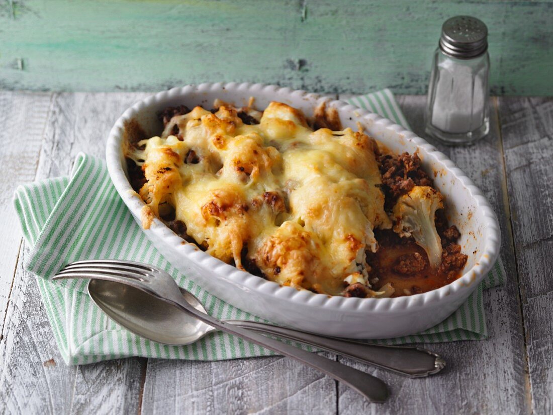 Minced meat bake with cauliflower (LCHF)