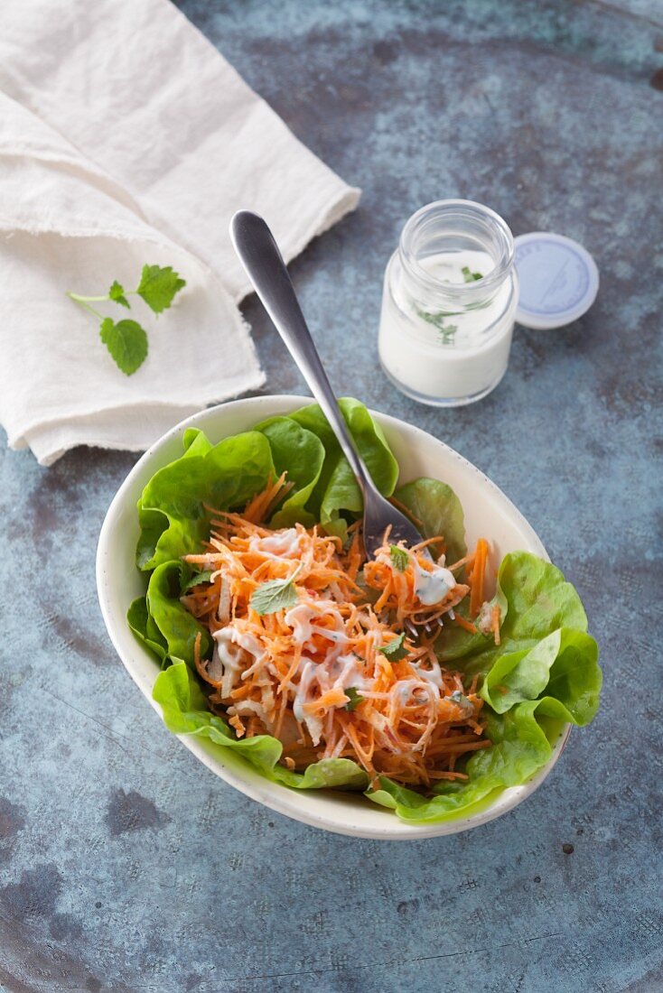 Raw carrot salad with apples (post fasting)