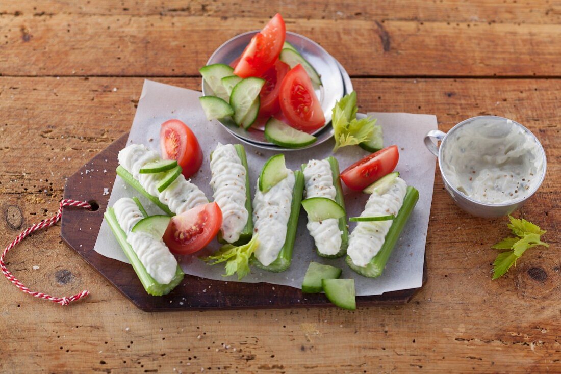 Celery boats with French Roquefort cream (post fasting)