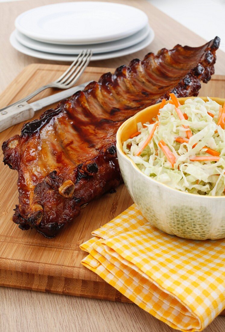 Honey-glazed pork ribs with coleslaw