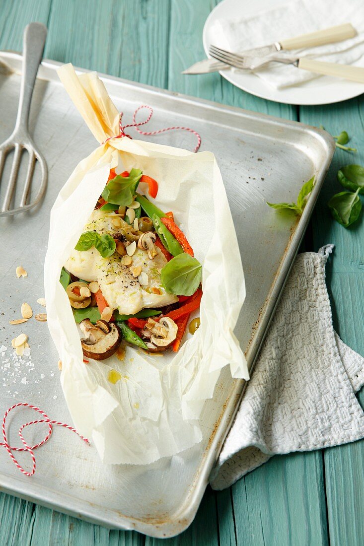 Fish parcel with vegetables (simple glyx)