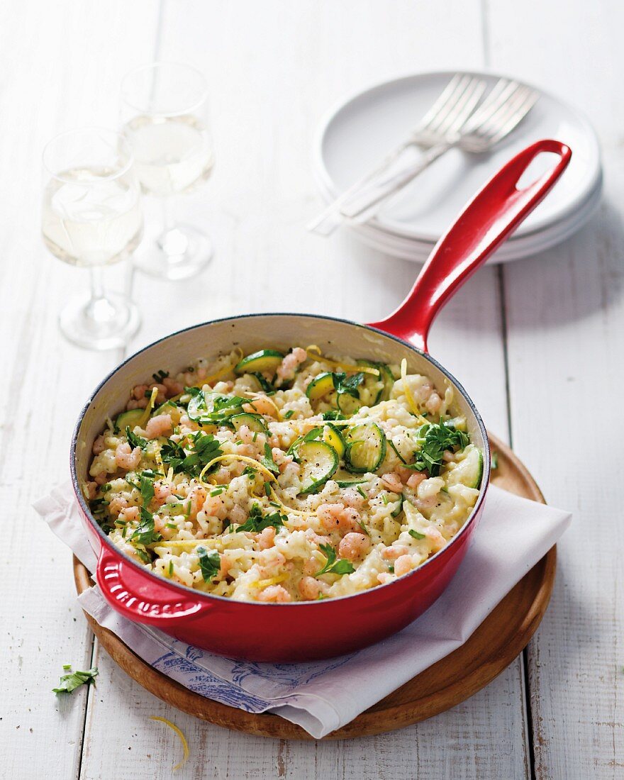 Risotto mit Garnelen, Zucchini und Frischkäse