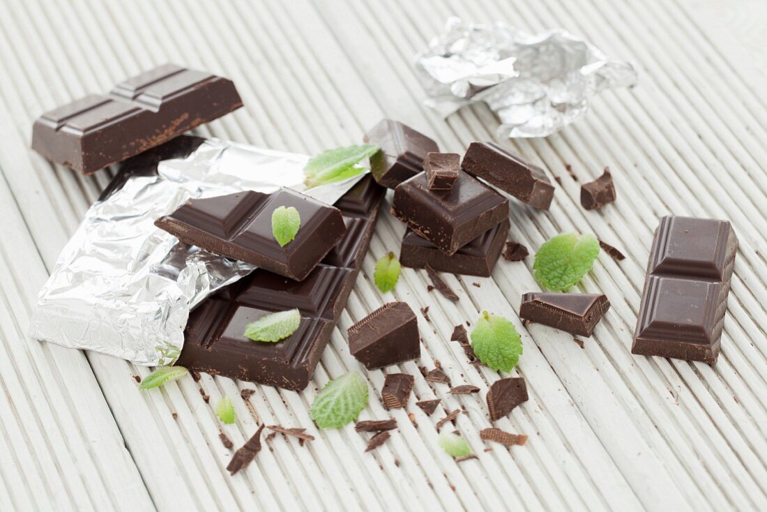 Chocolate and mint leaves