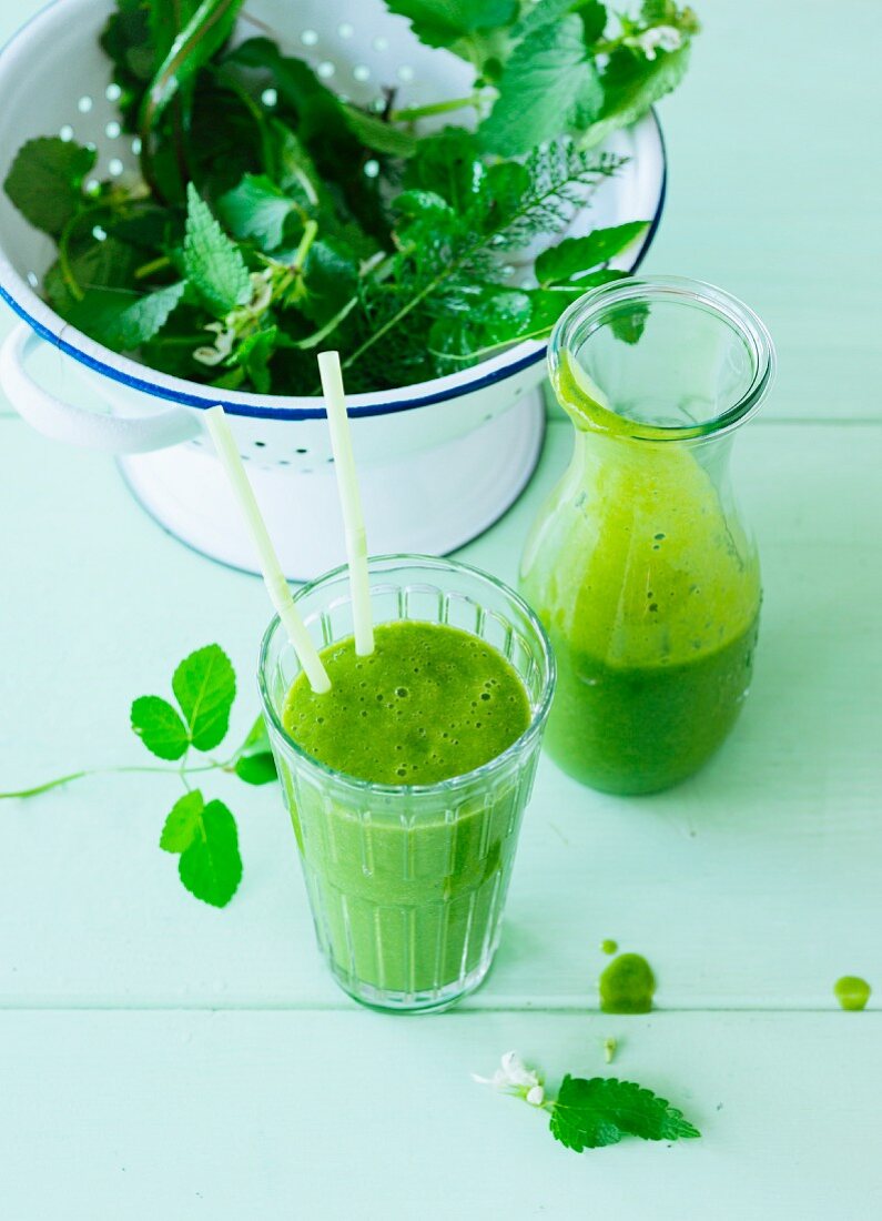 Green wild herb and fruit smoothie