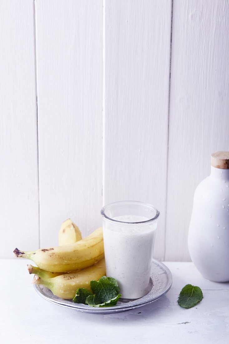 A banana smoothie with mint, almond milk and vanilla