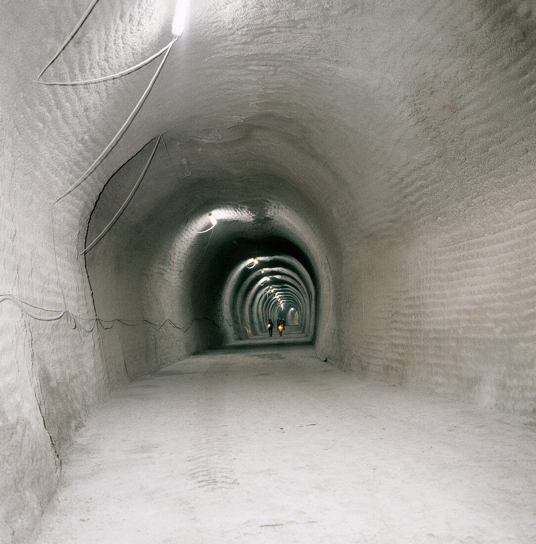 LEP accelerator tunnel construction