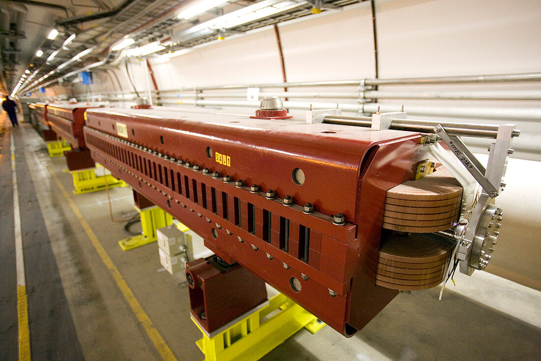 LHC magnet,CERN