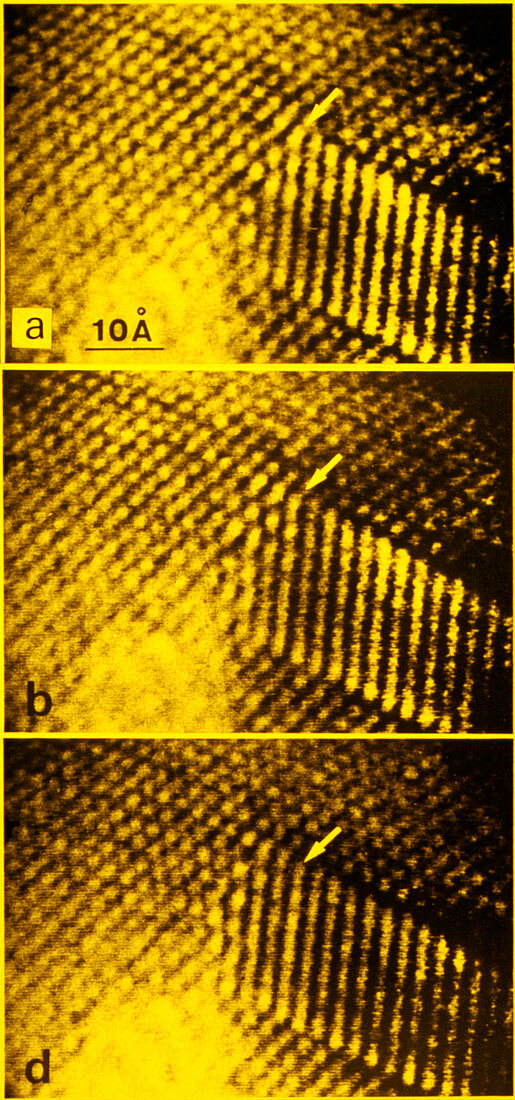 HREM of slip in an atomic lattice of gold