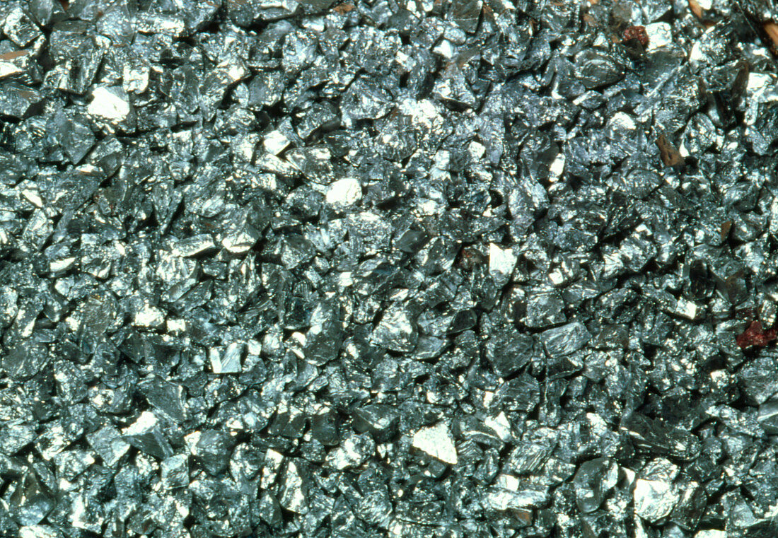 Granules of chromium metal