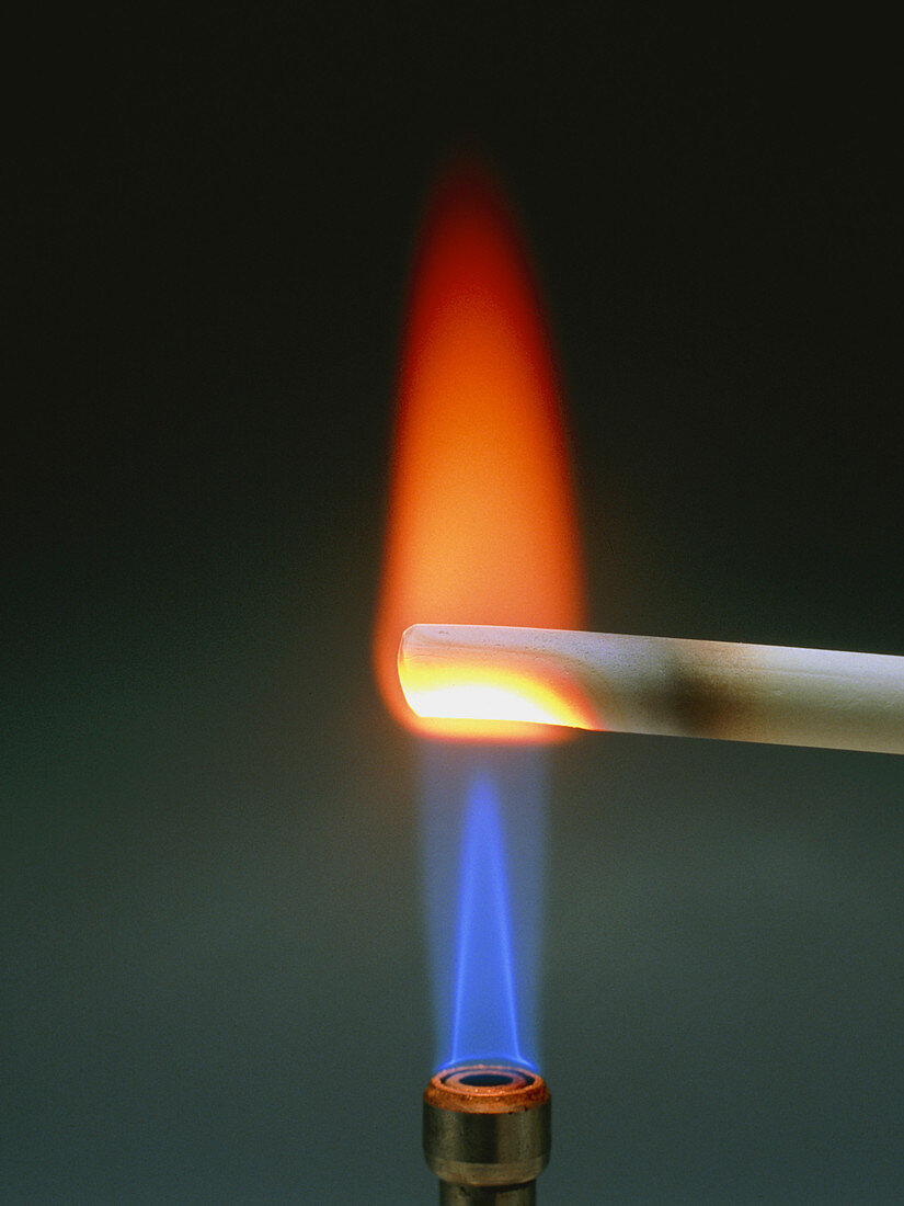 Performing a calcium flame test on chalk